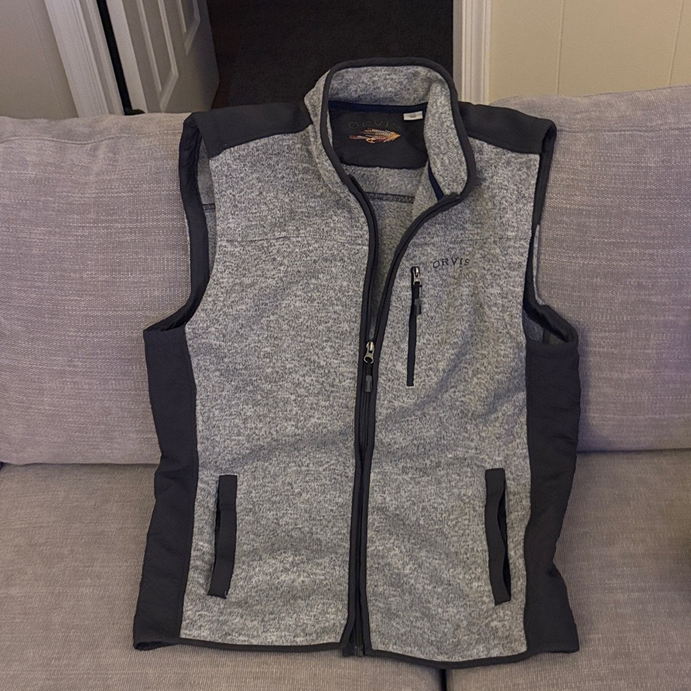 Orvis Men's Charcoal and Black Vest